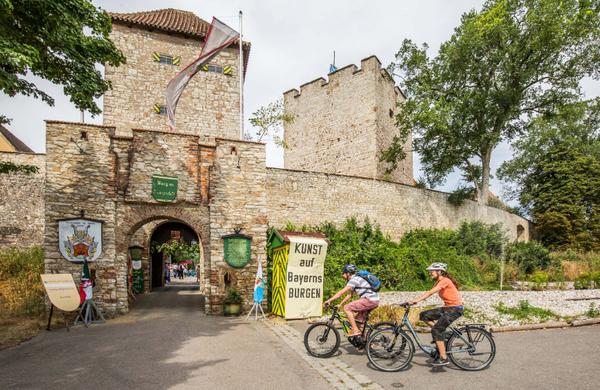 Burg Lengenfeld - Sozialwerk Heuser, Germany